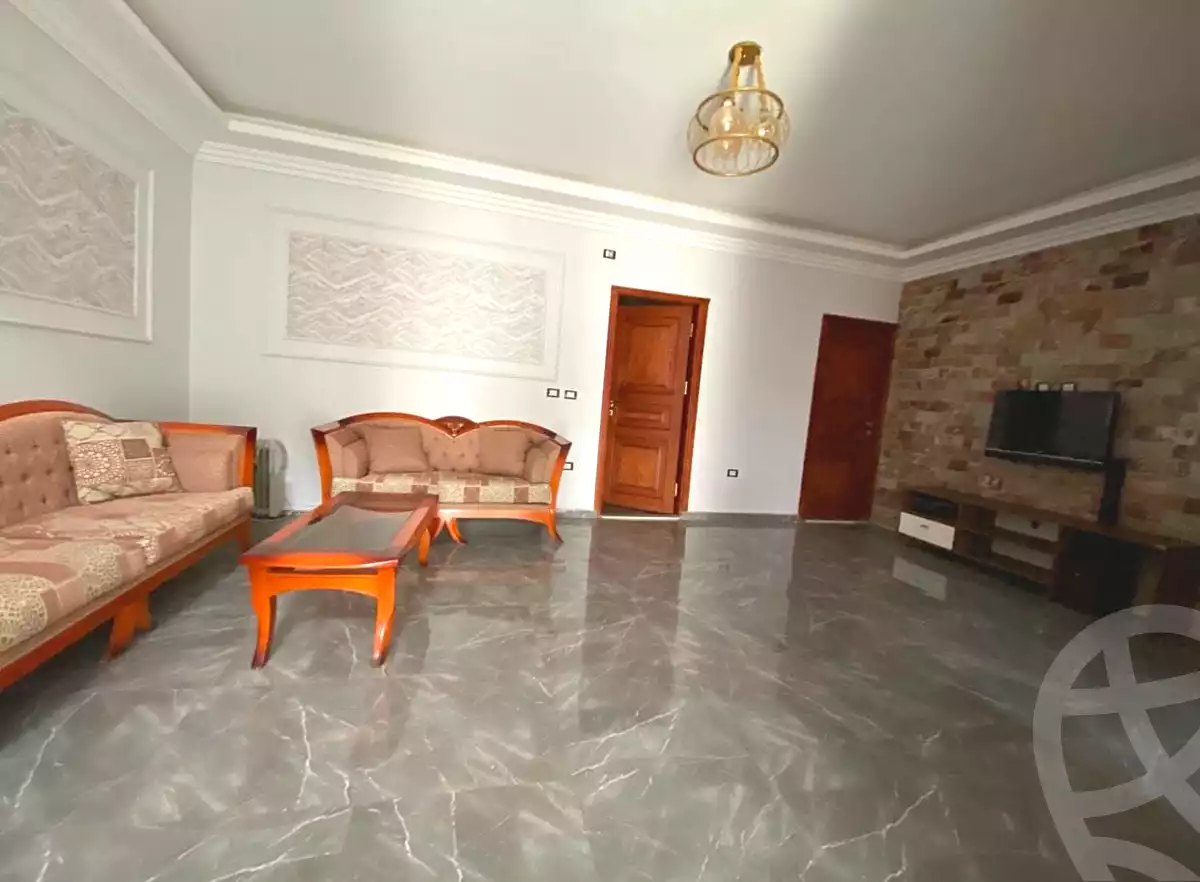https://aqarmap.com.eg/ar/listing/7218990-for-sale-cairo-el-sheikh-zayed-city-compounds-greens
