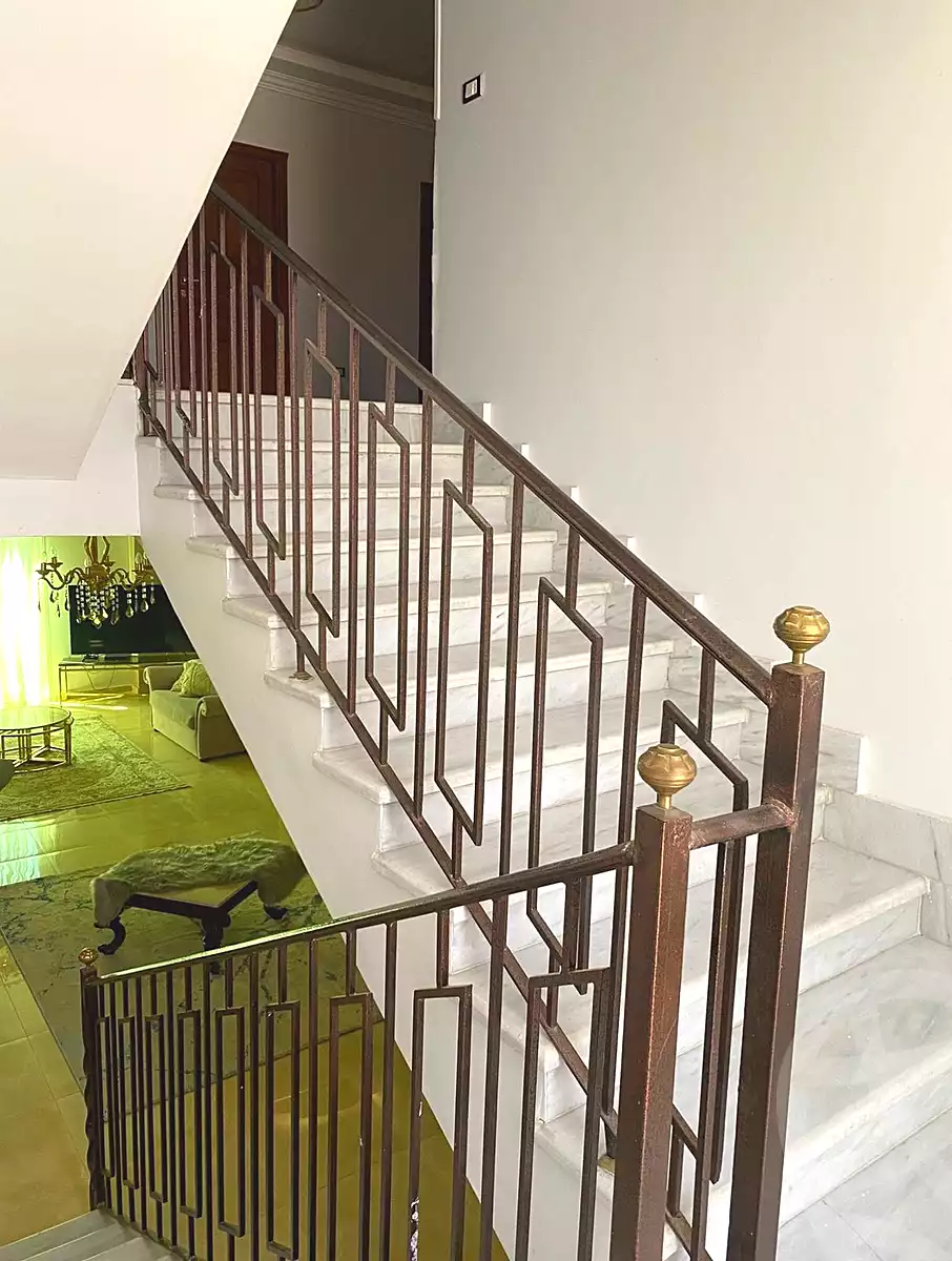 https://aqarmap.com.eg/ar/listing/7218990-for-sale-cairo-el-sheikh-zayed-city-compounds-greens
