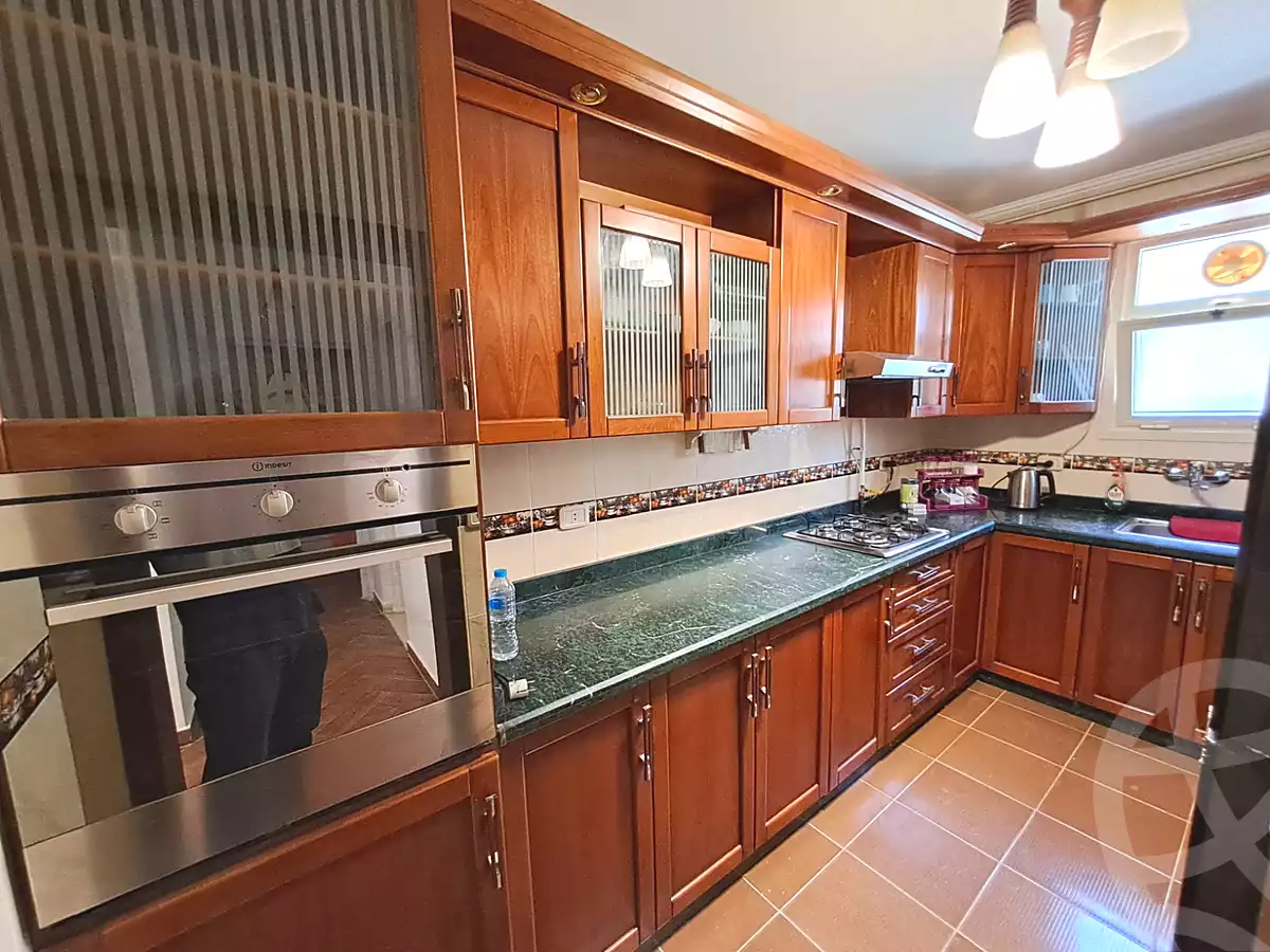 https://aqarmap.com.eg/en/listing/7219296-for-sale-cairo-new-cairo-lrhb-city-phase-4-mostafa-el-nahaas-st