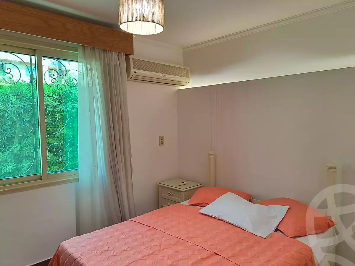 https://aqarmap.com.eg/en/listing/7219296-for-sale-cairo-new-cairo-lrhb-city-phase-4-mostafa-el-nahaas-st