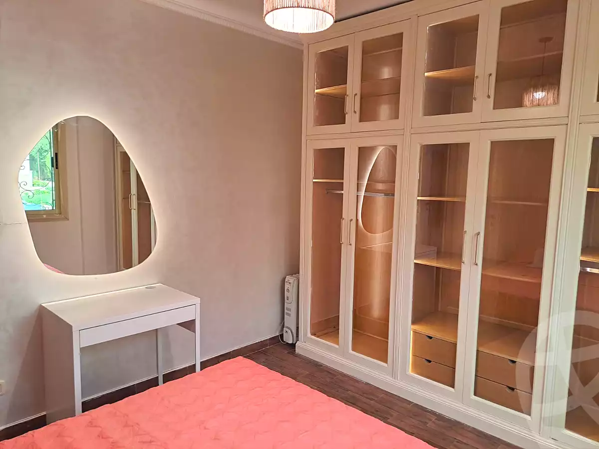https://aqarmap.com.eg/en/listing/7219296-for-sale-cairo-new-cairo-lrhb-city-phase-4-mostafa-el-nahaas-st