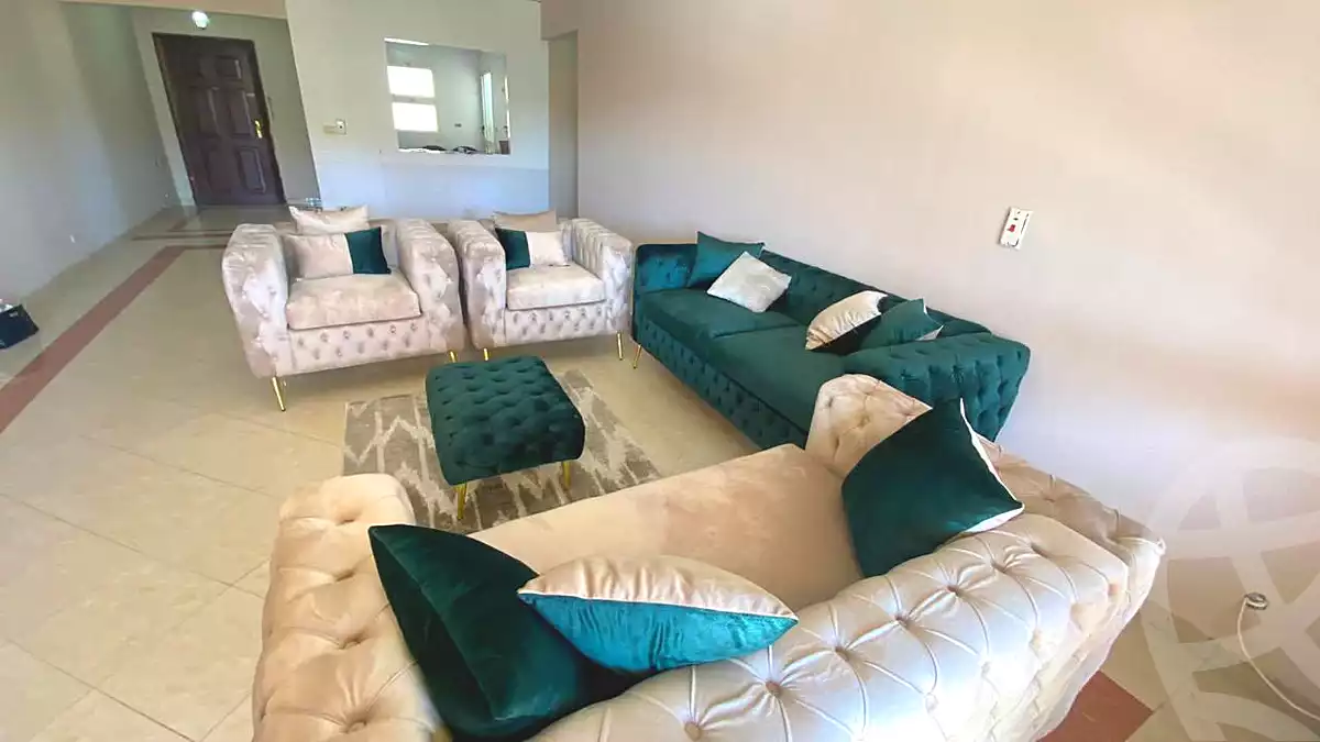 https://aqarmap.com.eg/ar/listing/7219345-for-rent-cairo-6th-of-october-shr-drym-lnd