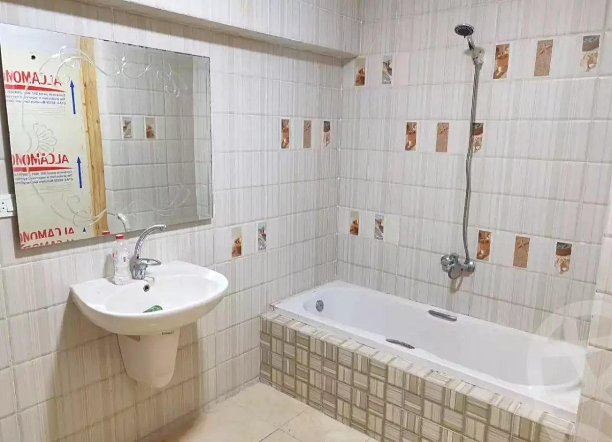 https://aqarmap.com.eg/ar/listing/7219624-for-rent-alexandria-el-montazah
