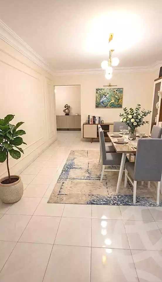 https://aqarmap.com.eg/ar/listing/7219744-for-sale-cairo-helwan-ahmed-enci-st