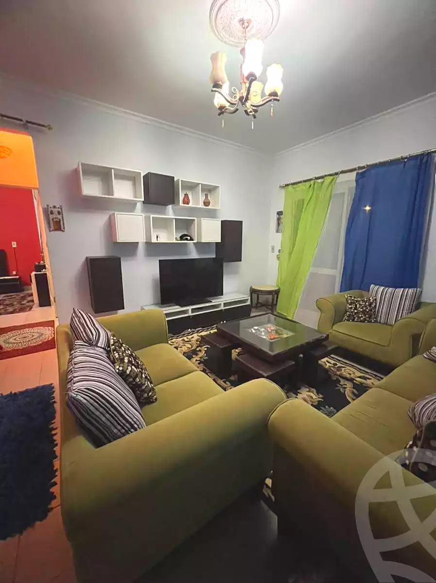 https://aqarmap.com.eg/ar/listing/7219801-for-sale-cairo-el-sheikh-zayed-city-el-hay-el-rabeaa-al-mostakbal-st