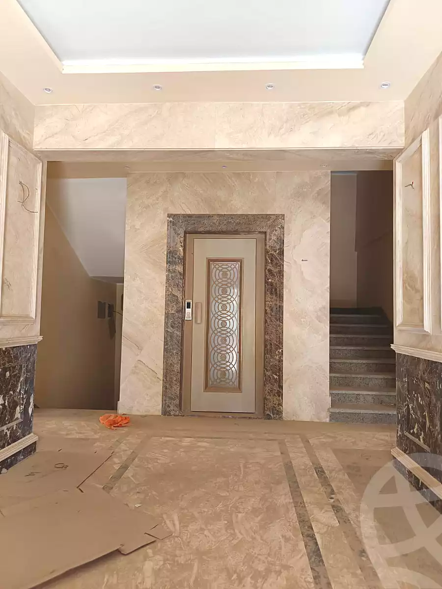 https://aqarmap.com.eg/en/listing/7219918-for-sale-cairo-el-sheikh-zayed-city-compounds-zayed-heights-compound