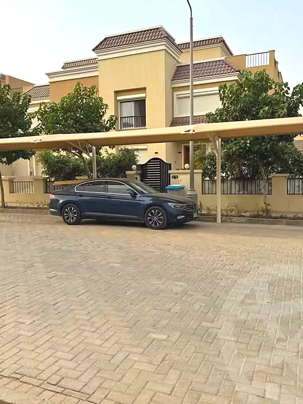 https://aqarmap.com.eg/en/listing/7220015-for-sale-cairo-new-cairo-compounds-sarai-club-views-sarai-compound