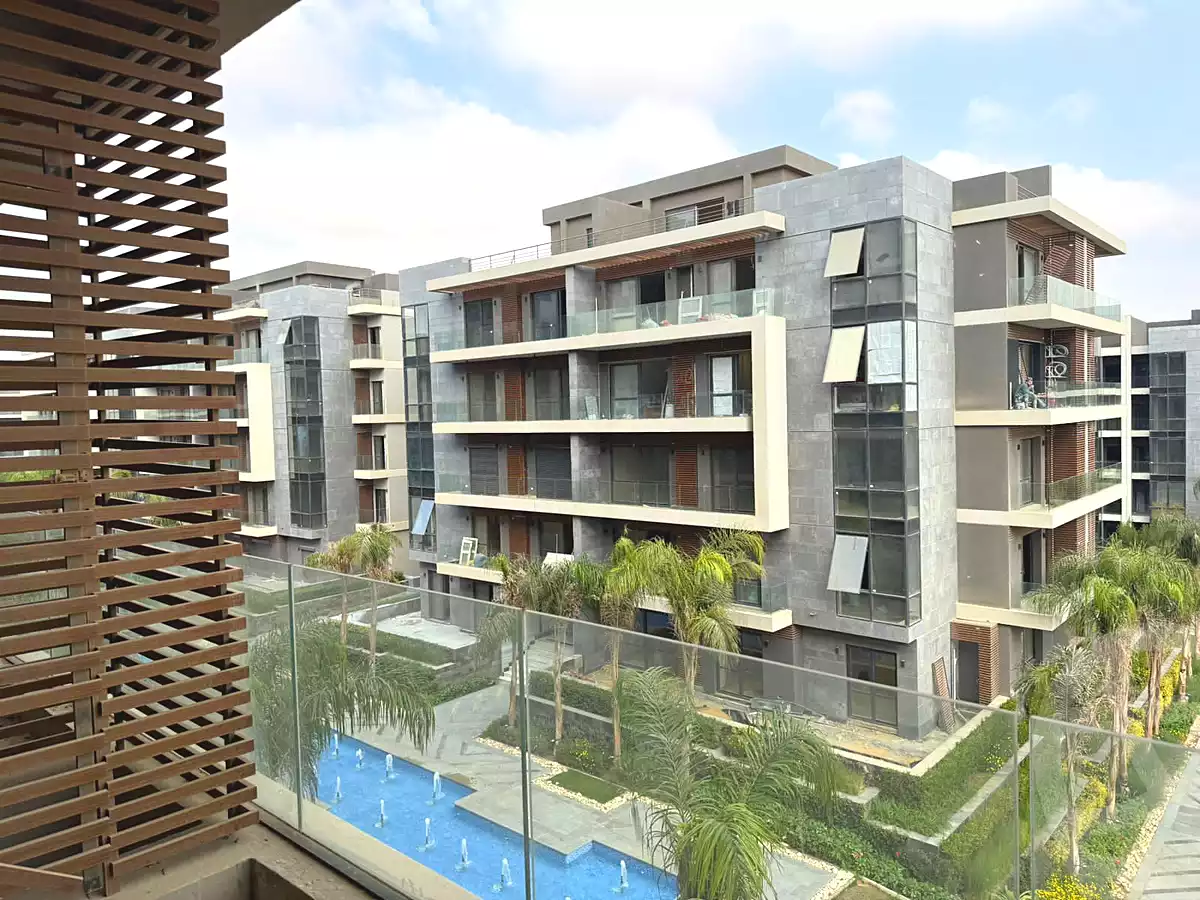 https://aqarmap.com.eg/en/listing/7220175-for-sale-cairo-new-cairo-compounds-el-patio-vida-compound-la-vista