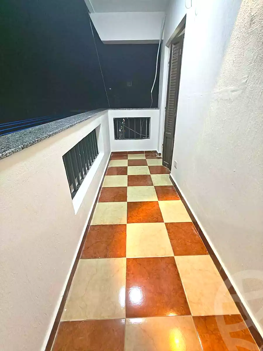 https://aqarmap.com.eg/ar/listing/7220306-for-sale-alexandria-sydy-bshr-sydy-bshr-bhry-shr-mhmwd-l-yswy