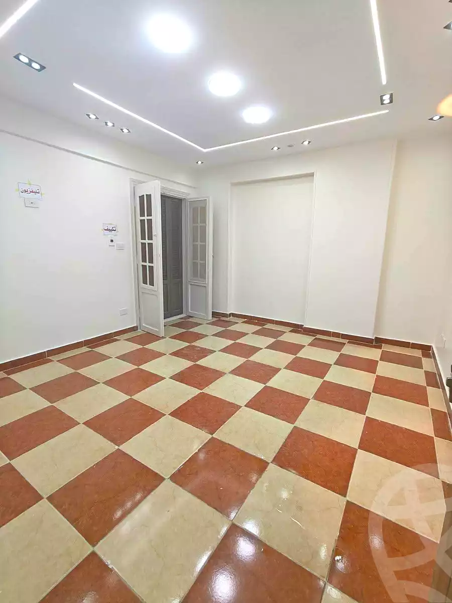 https://aqarmap.com.eg/ar/listing/7220306-for-sale-alexandria-sydy-bshr-sydy-bshr-bhry-shr-mhmwd-l-yswy