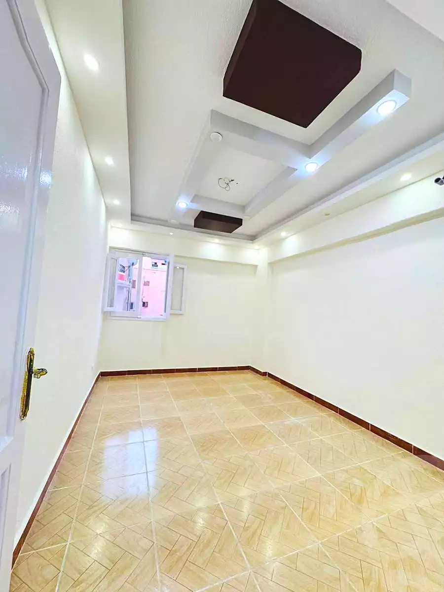 https://aqarmap.com.eg/ar/listing/7220319-for-sale-alexandria-al-agamy