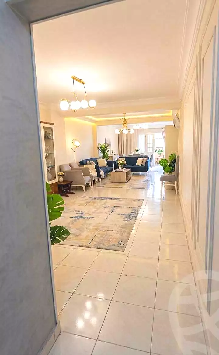 https://aqarmap.com.eg/en/listing/7220365-for-sale-cairo-helwan-ahmed-enci-st