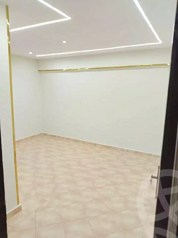 https://aqarmap.com.eg/ar/listing/7220470-for-sale-alexandria-al-agamy-el-hanouvel
