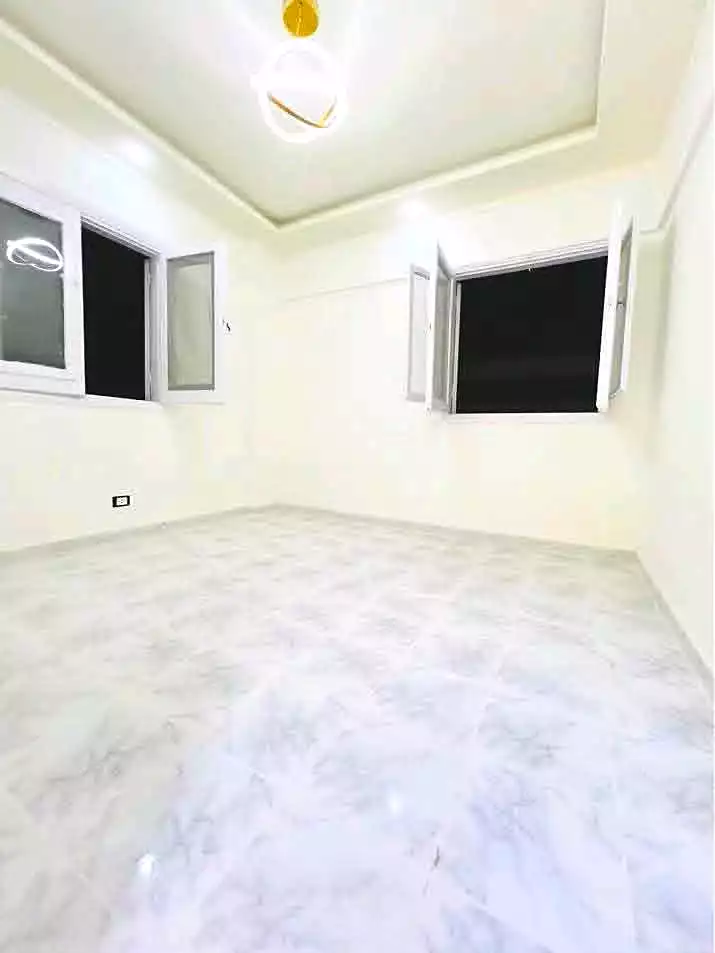 https://aqarmap.com.eg/ar/listing/7220485-for-sale-alexandria-al-agamy-shataa-el-nakheel