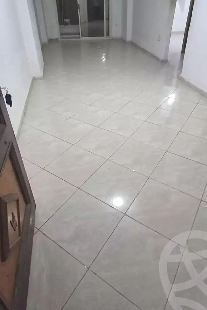 https://aqarmap.com.eg/ar/listing/7220593-for-rent-alexandria-al-agamy-lbytsh