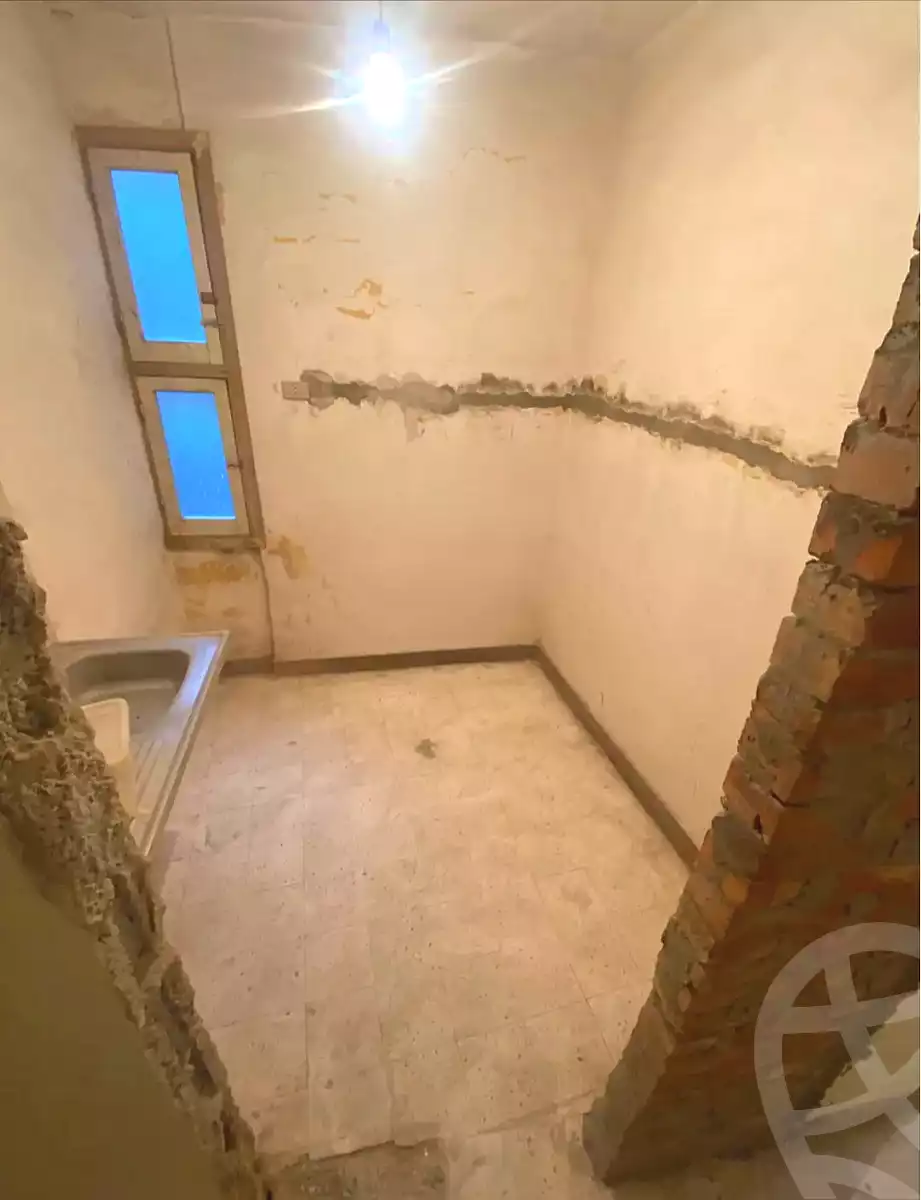 https://aqarmap.com.eg/ar/listing/7220625-for-sale-alexandria-ganaklis