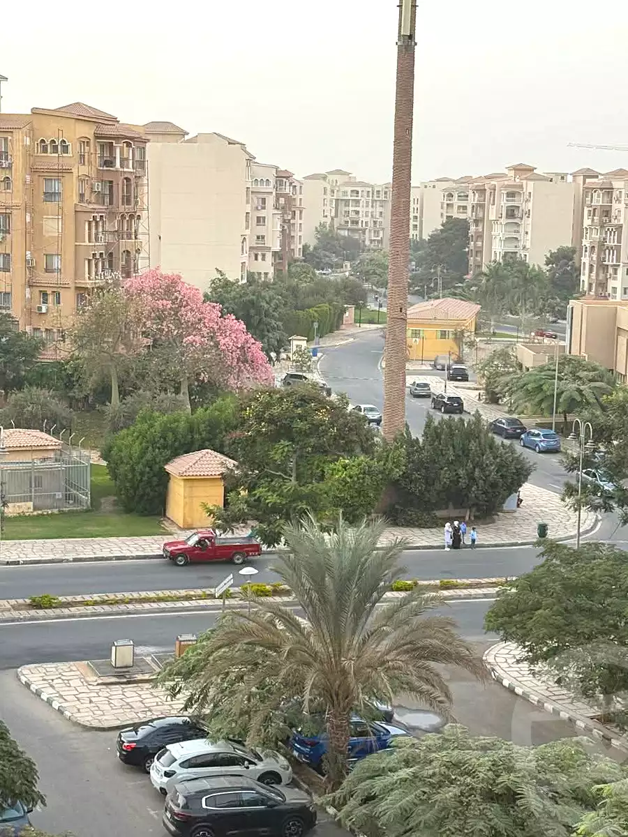 https://aqarmap.com.eg/en/listing/7221011-for-sale-cairo-new-cairo-madinaty-first-zone-buildings-12th-st.