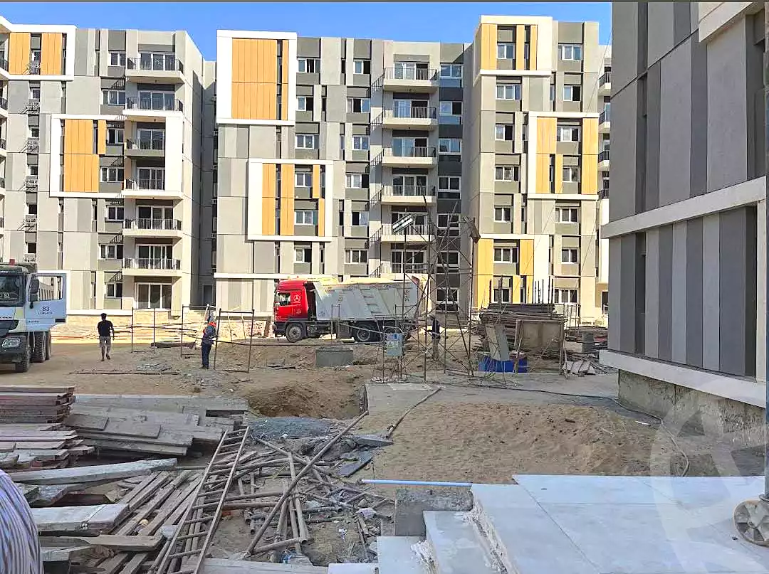 https://aqarmap.com.eg/ar/listing/7221061-for-sale-cairo-new-cairo-lmstqbl-syty-compounds-park-226-haptown-hassan-allam
