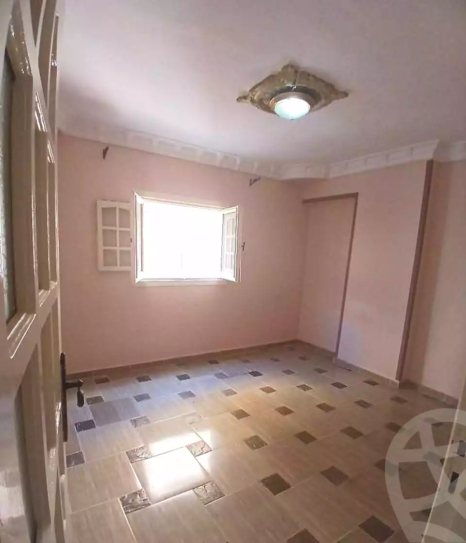 https://aqarmap.com.eg/en/listing/7221086-for-sale-alexandria-el-mandara-alex-el-mandara-bahri-sidi-kamal-st
