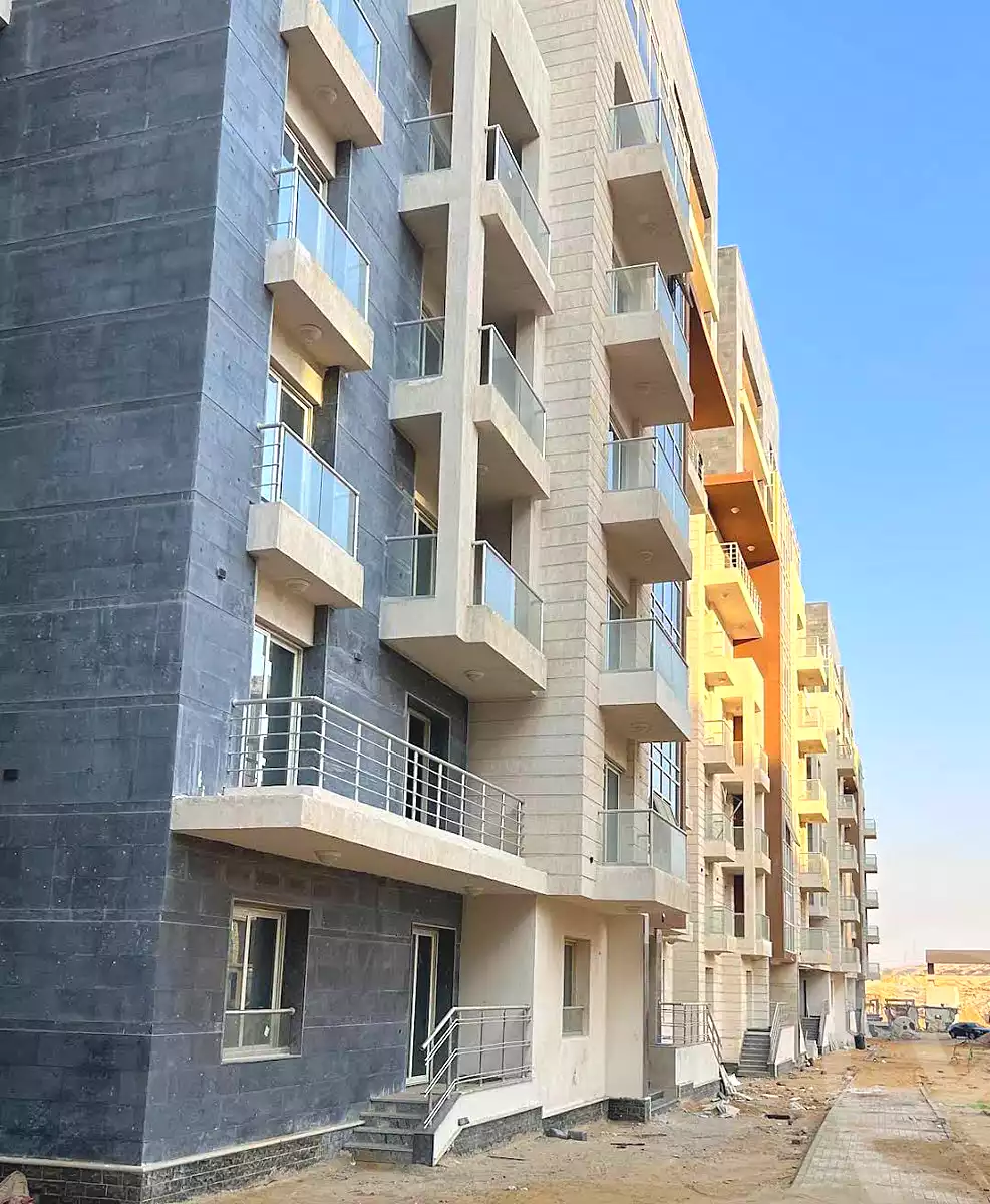 https://aqarmap.com.eg/en/listing/7221101-for-sale-cairo-new-administrative-capital-r7-wy-twrz