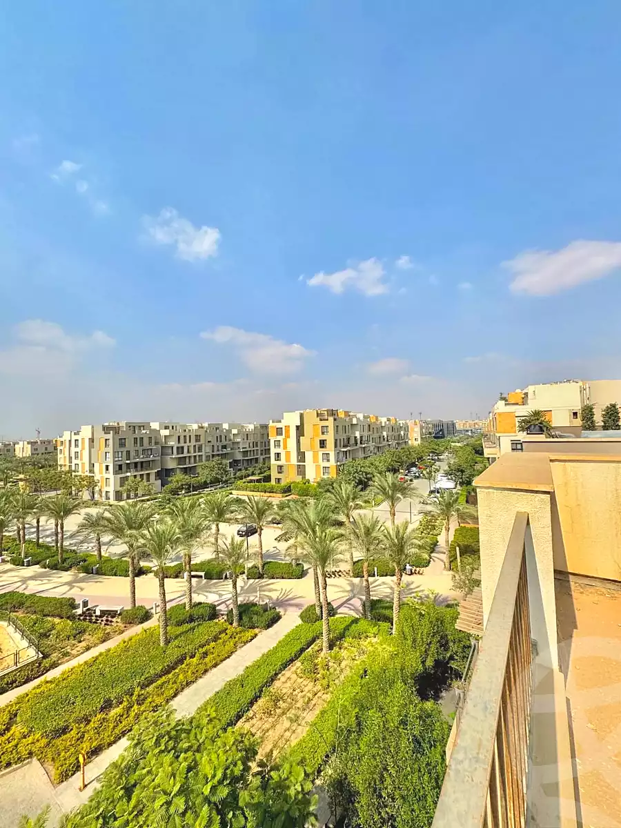 دوبلكس بـ٣ غرف نوم في ايست تاون، صورة ١٥ من ١٥