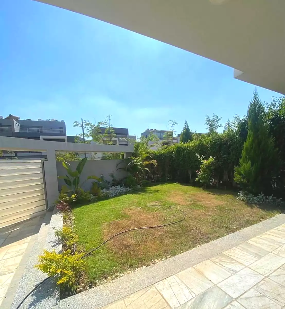 https://aqarmap.com.eg/en/listing/7221582-for-sale-cairo-new-cairo-compounds-el-patio-town-compound-la-vista