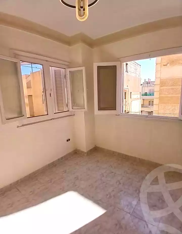 https://aqarmap.com.eg/ar/listing/7221590-for-sale-alexandria-al-agamy-shataa-el-nakheel