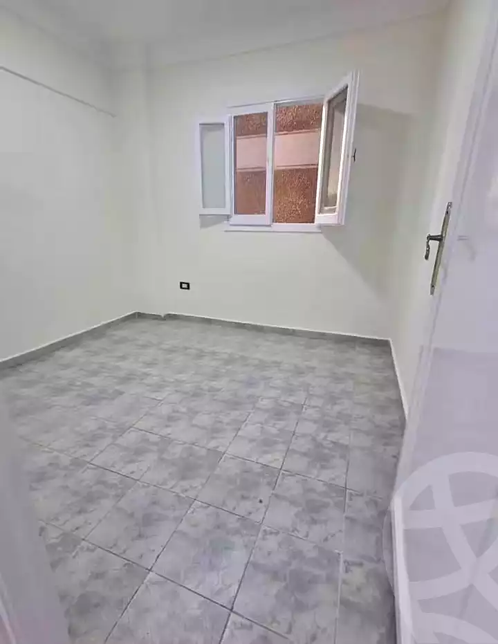 https://aqarmap.com.eg/ar/listing/7221599-for-sale-alexandria-al-agamy-shataa-el-nakheel