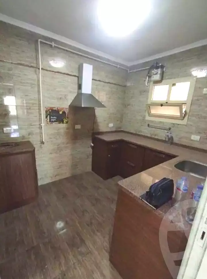https://aqarmap.com.eg/ar/listing/7221617-for-rent-alexandria-moharram-bey