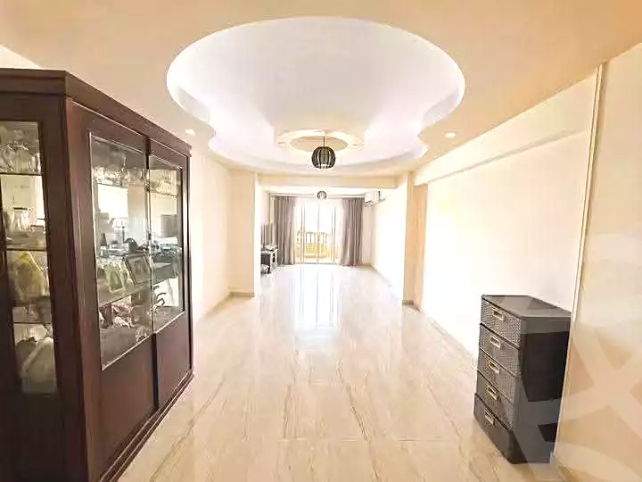 https://aqarmap.com.eg/ar/listing/7221804-for-sale-cairo-helwan-zou-el-fekar-basha-st