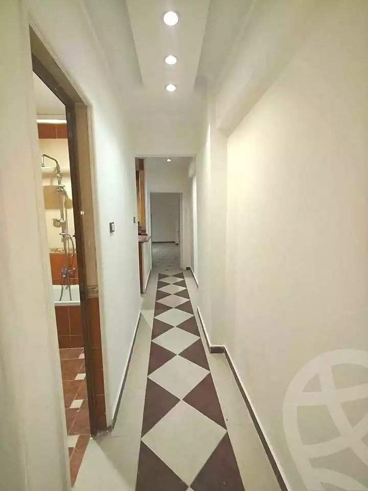 https://aqarmap.com.eg/ar/listing/7222160-for-sale-alexandria-lsywf-el-falki