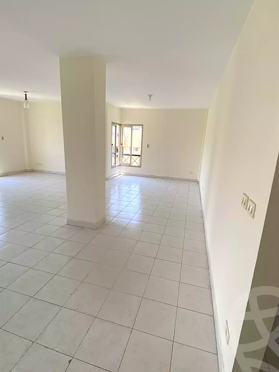 https://aqarmap.com.eg/ar/listing/7221759-for-rent-cairo-new-cairo-lrhb-city-phase-3-youssef-wahbi-st