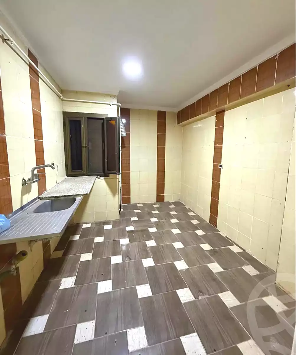 https://aqarmap.com.eg/ar/listing/7222330-for-sale-alexandria-el-mandara-alex-el-mandara-bahri-sidi-kamal-st