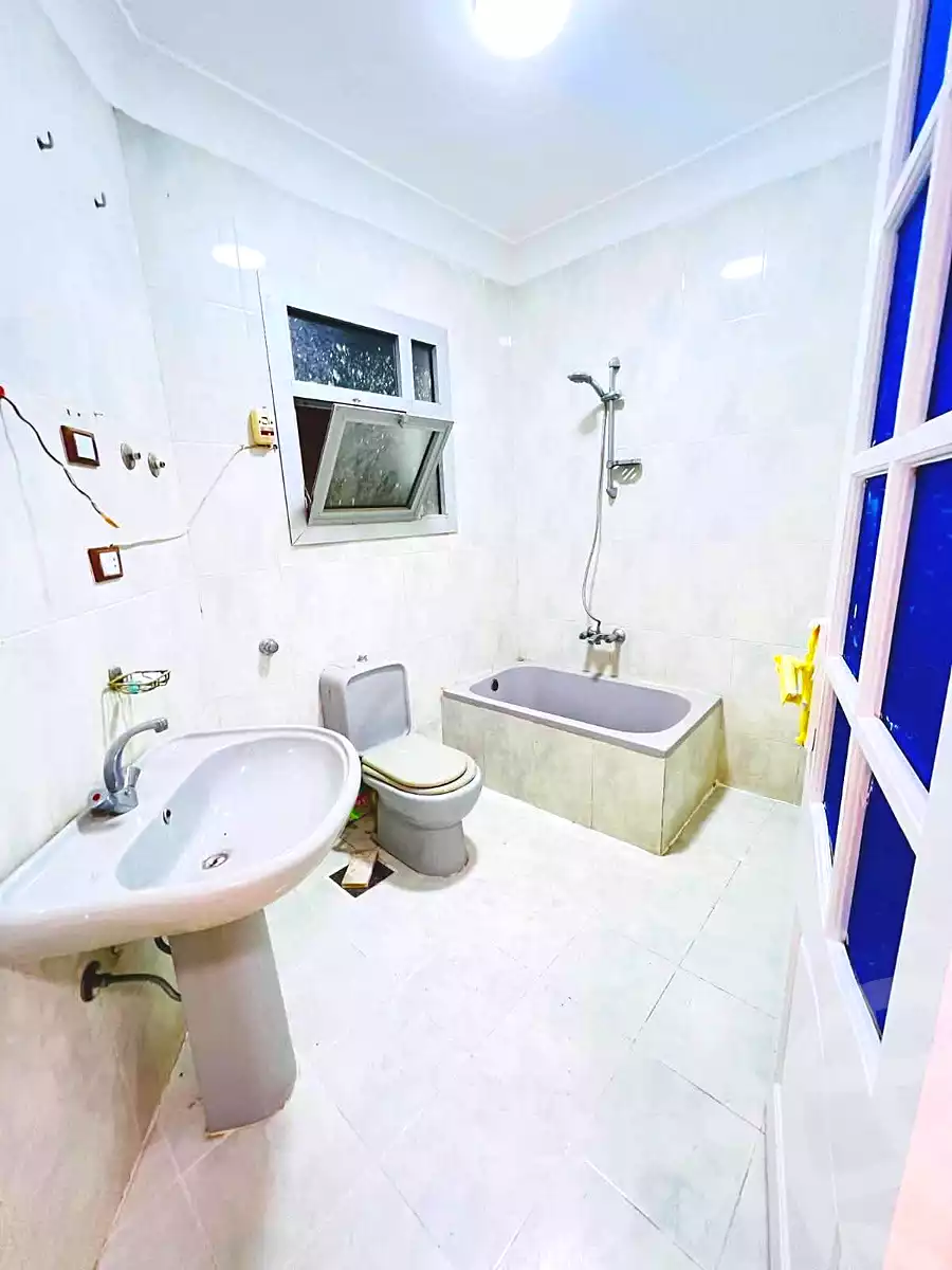https://aqarmap.com.eg/en/listing/7222422-for-sale-alexandria-al-agamy-shataa-el-nakheel