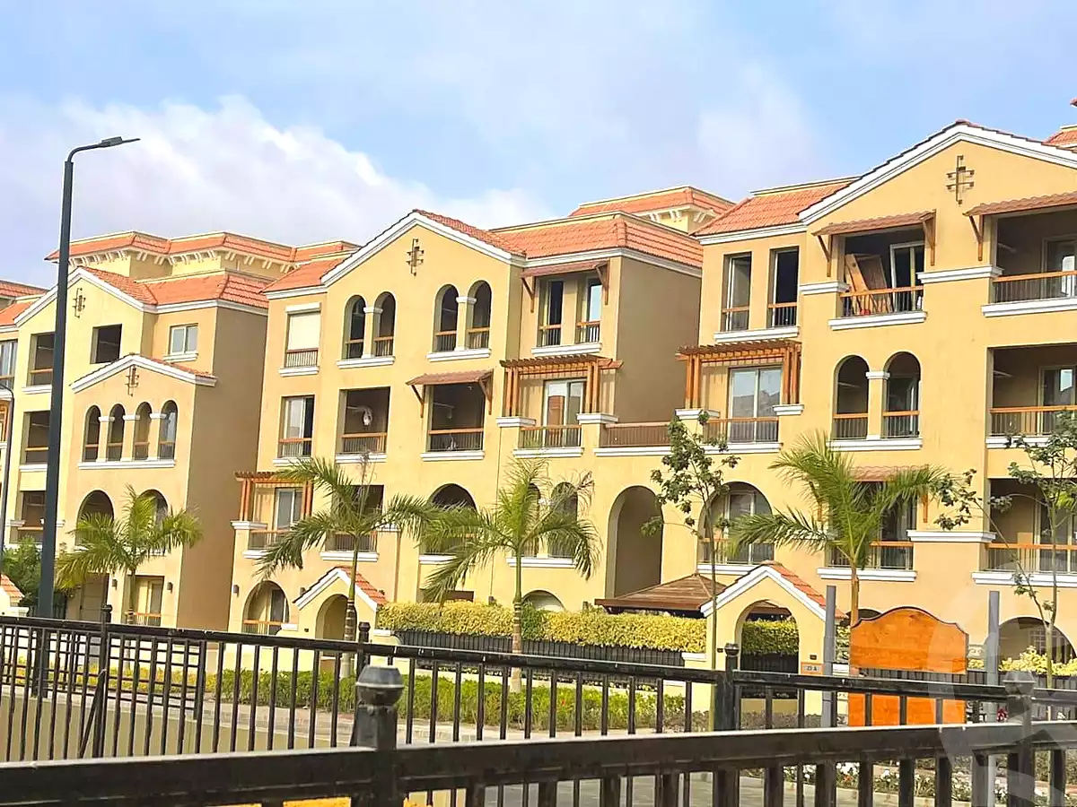https://aqarmap.com.eg/ar/listing/7222375-for-sale-cairo-el-shorouk-compounds-yfy-ryzydns