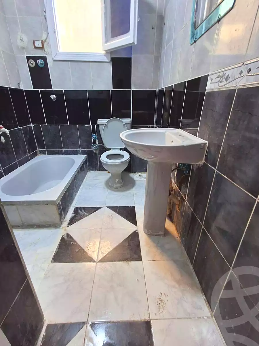 https://aqarmap.com.eg/ar/listing/7222481-for-sale-alexandria-al-agamy-shataa-el-nakheel