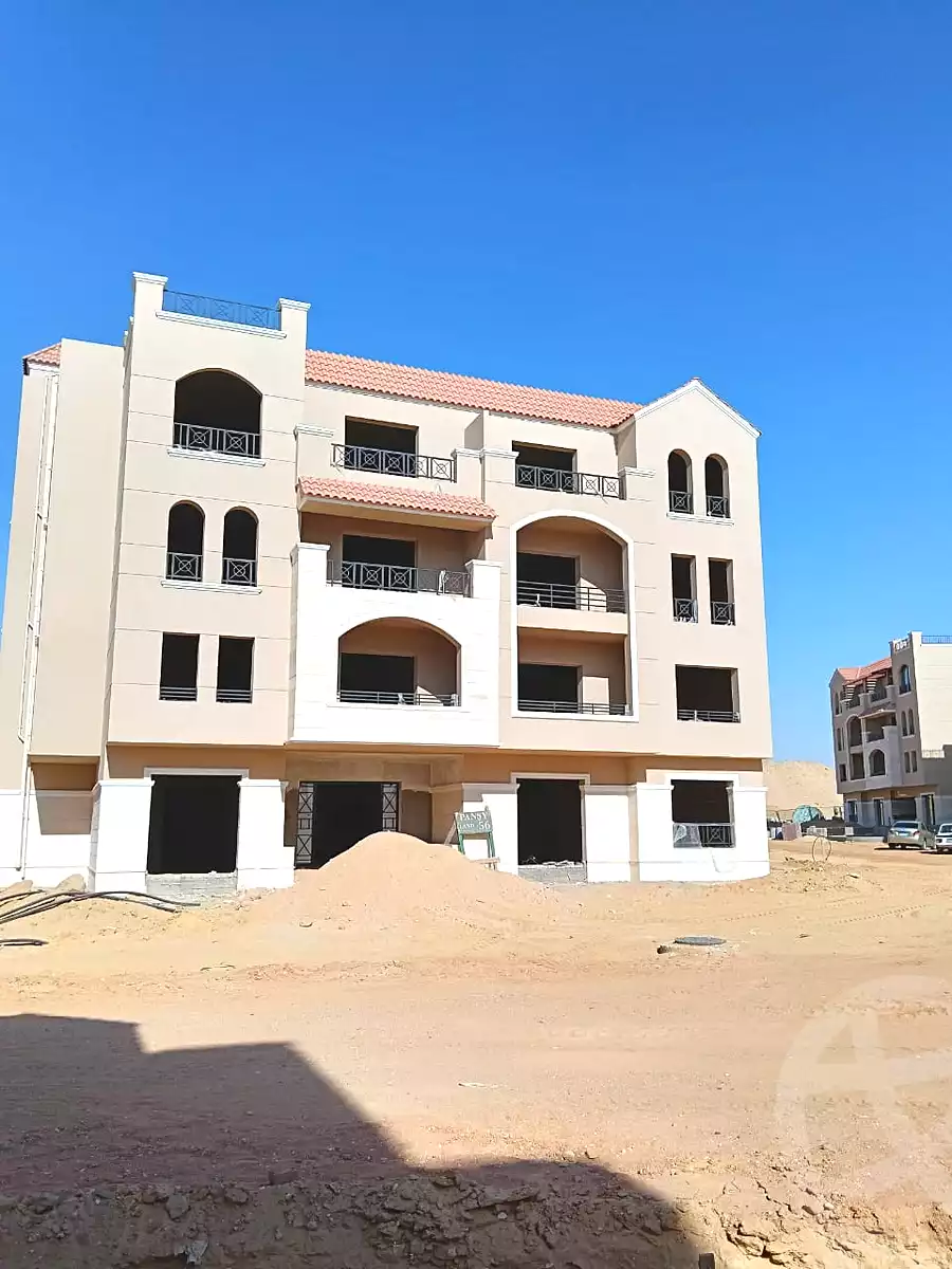 https://aqarmap.com.eg/ar/listing/7222471-for-sale-cairo-el-shorouk-compounds-yfy-ryzydns