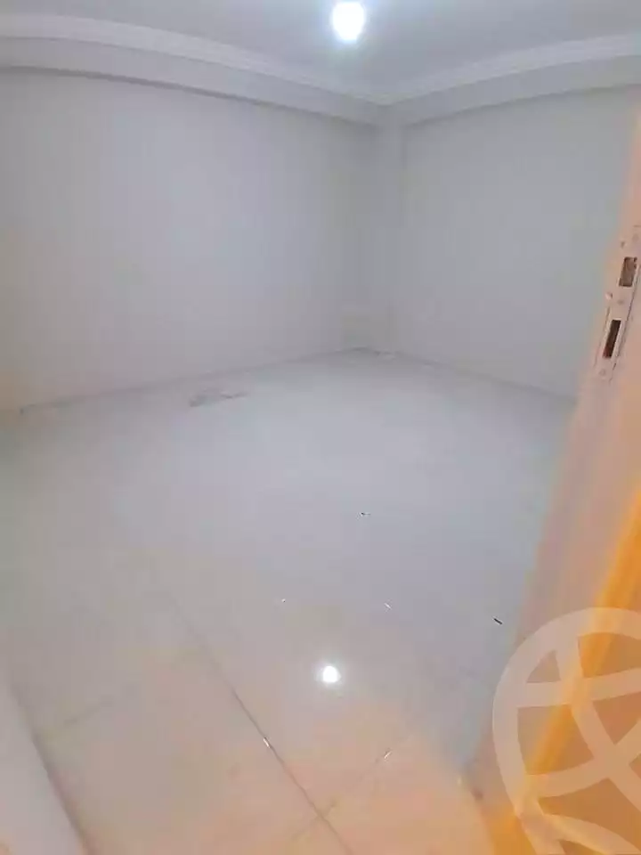 https://aqarmap.com.eg/ar/listing/7223075-for-sale-alexandria-lsywf-el-falki