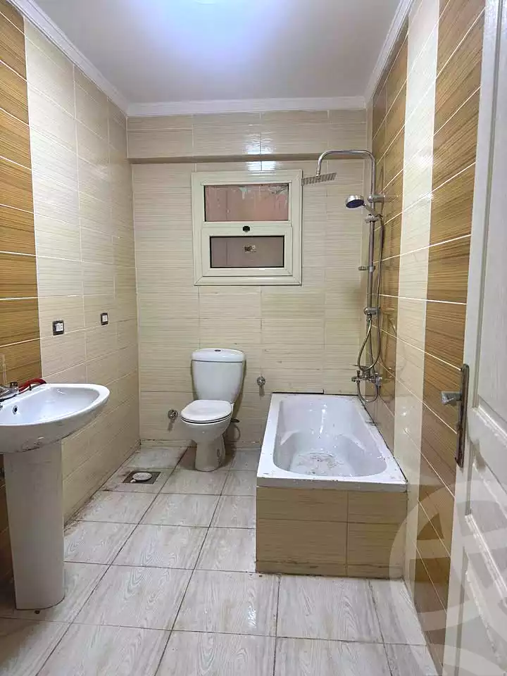 https://aqarmap.com.eg/ar/listing/7223189-for-sale-alexandria-lsywf-city-light-compound