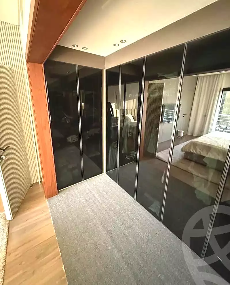 2 BR Townhouse in Hyde Park, photo 4 of 13