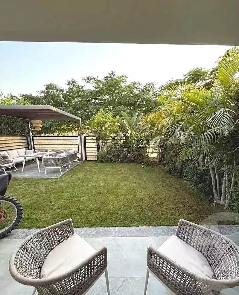 2 BR Townhouse in Hyde Park, photo 12 of 13