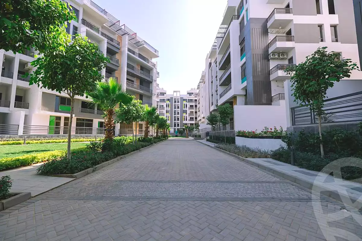 https://aqarmap.com.eg/ar/listing/7223550-for-sale-cairo-new-cairo-compounds-the-icon-gardens-compound-style-home