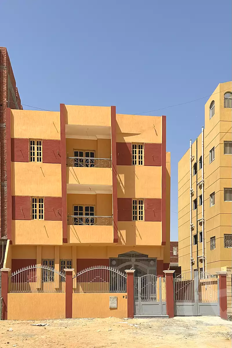 https://aqarmap.com.eg/ar/listing/7223761-for-sale-sharqia-10th-of-ramadan-al-hay-al-wahed-wa-thlathoon