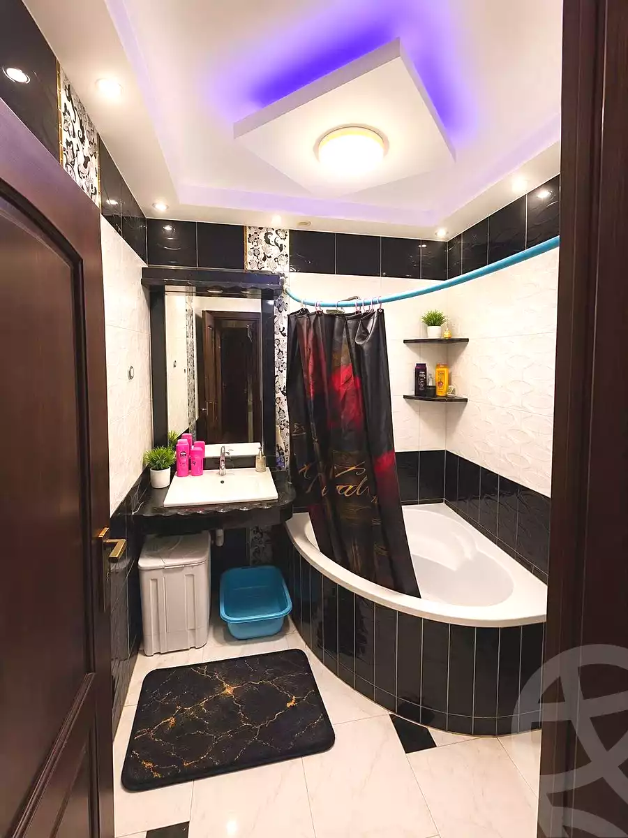 https://aqarmap.com.eg/ar/listing/7224358-for-sale-alexandria-al-agamy-lbytsh-el-hoda-st