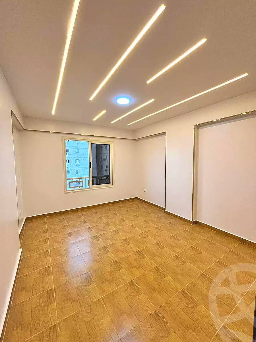 https://aqarmap.com.eg/ar/listing/7224533-for-sale-alexandria-sydy-bshr-sydy-bshr-bhry-shr-mhmwd-l-yswy