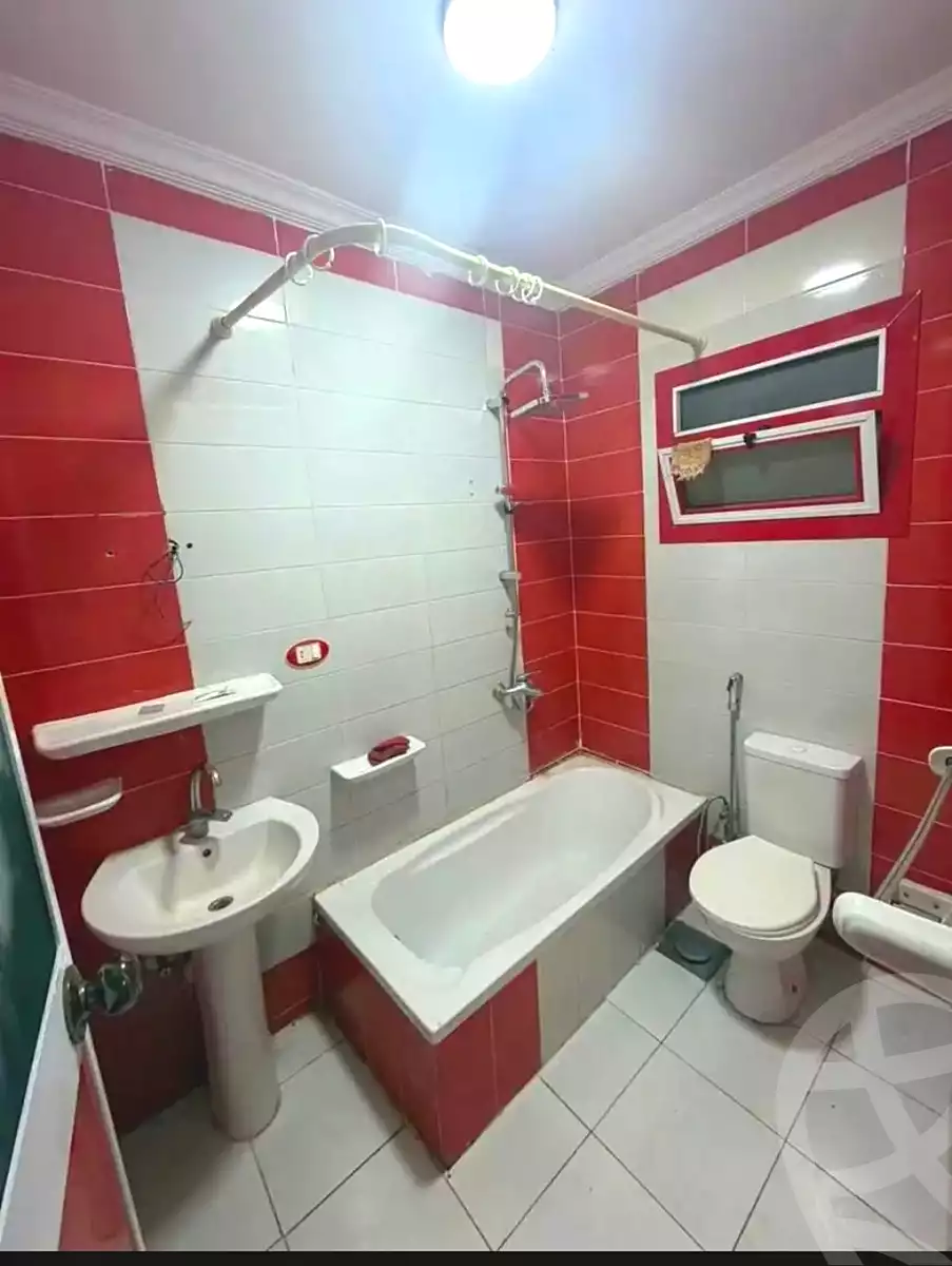 https://aqarmap.com.eg/ar/listing/7224547-for-sale-alexandria-al-agamy-lbytsh-el-reyad-st