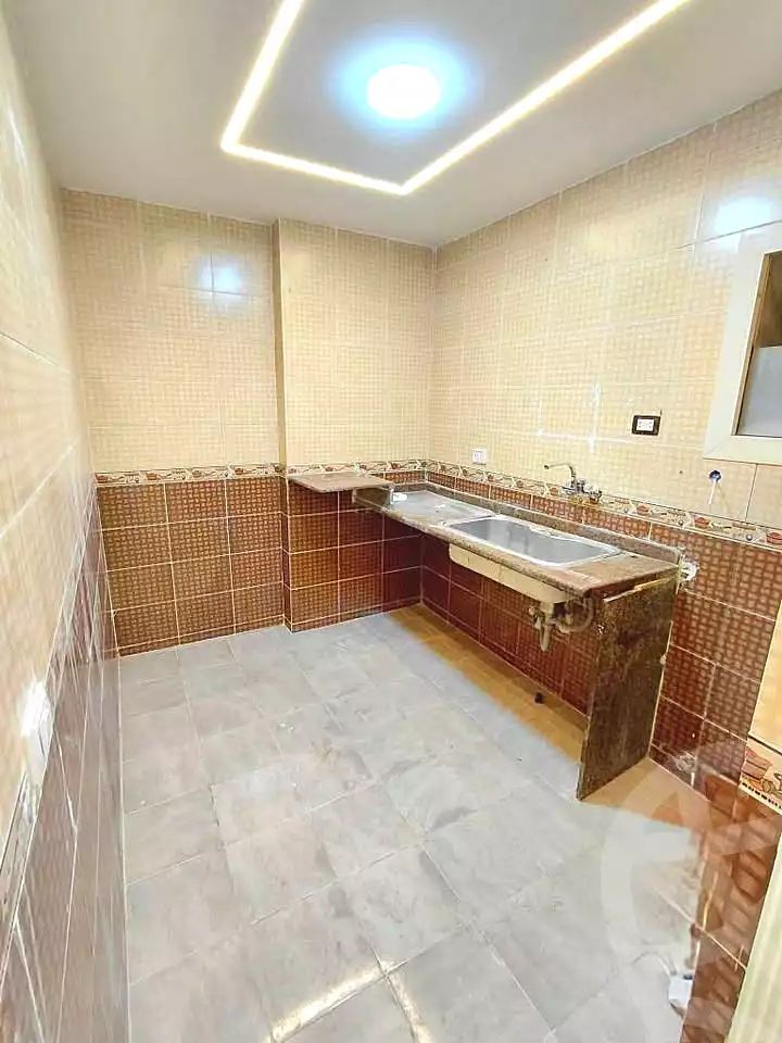https://aqarmap.com.eg/ar/listing/7224824-for-sale-alexandria-sydy-bshr-sydy-bshr-bhry-shr-mhmwd-l-yswy
