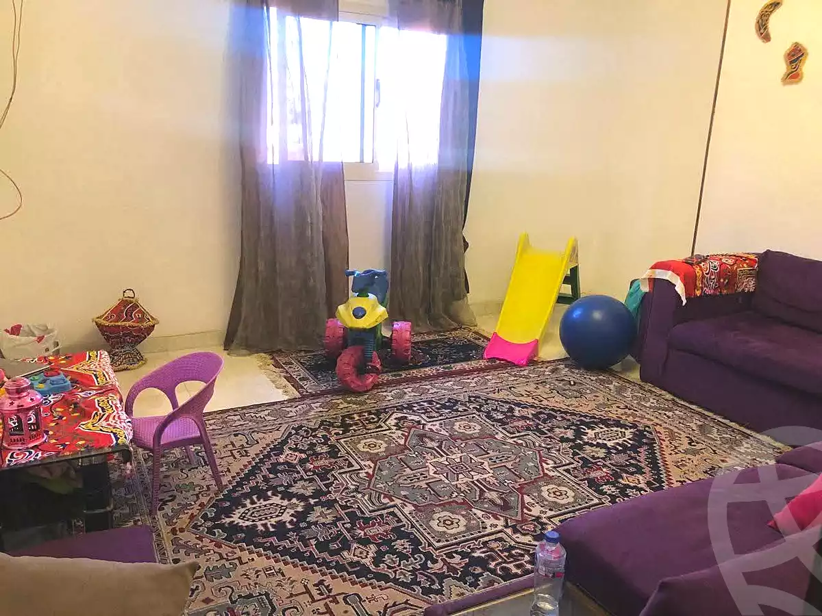 https://aqarmap.com.eg/ar/listing/7224941-for-sale-cairo-helwan-hadayek-helwan-nile-corniche-st
