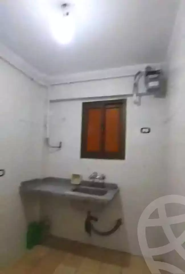 https://aqarmap.com.eg/ar/listing/7225100-for-sale-alexandria-al-agamy-lbytsh-el-hay-st