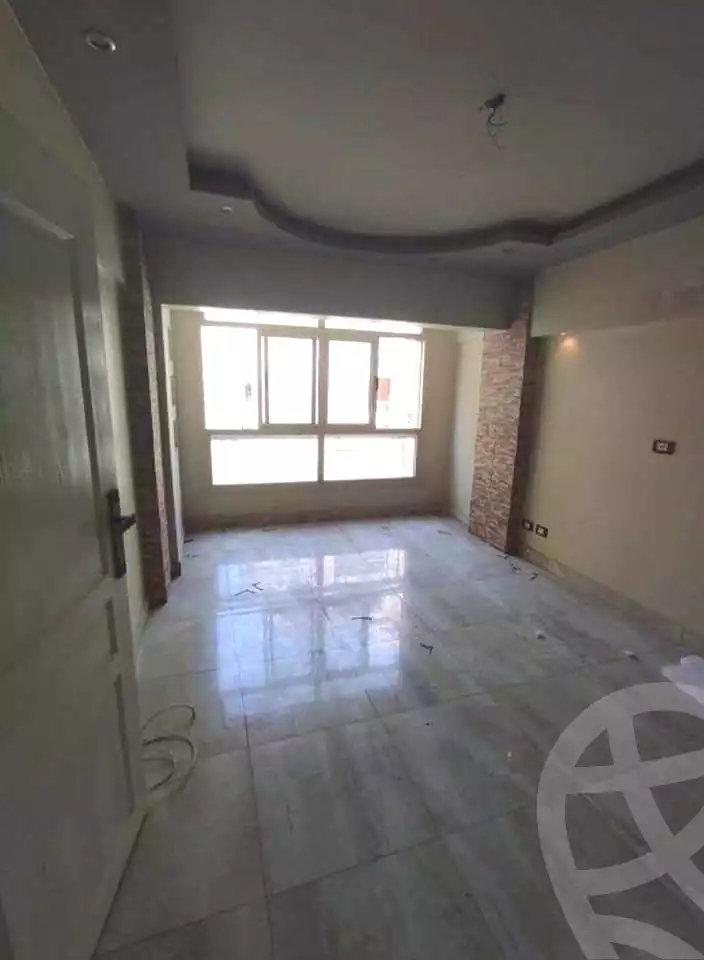 https://aqarmap.com.eg/ar/listing/7225354-for-rent-alexandria-moharram-bey